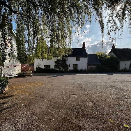 Notley Arms Inn Exmoor National Park Elworthy Exteriör bild